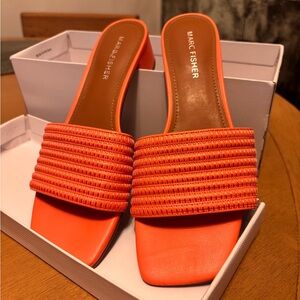 Marc Fisher White Shoe Box